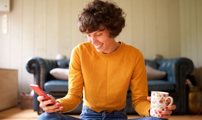tea on the phone
